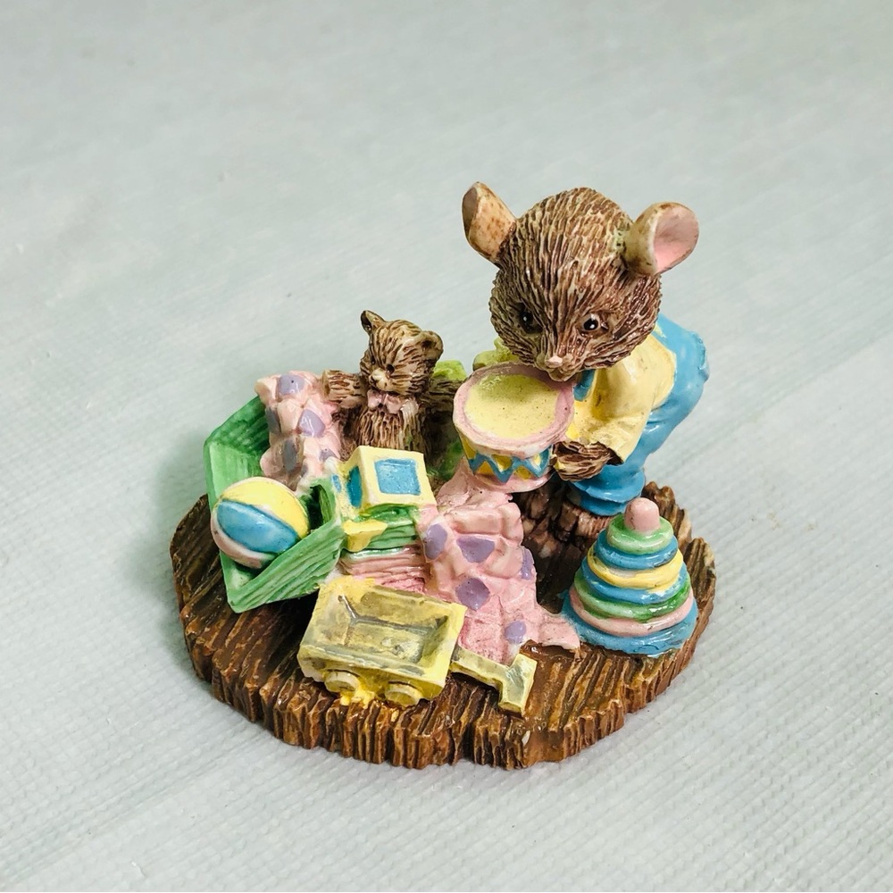 Vintage Enesco Mouse nursery Figurine  Colorful Accents
